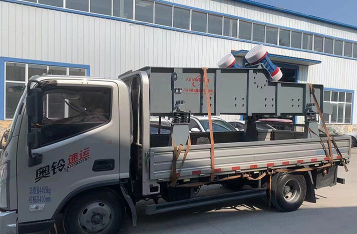 直線篩的電機安裝位置有幾種？有什么區(qū)別
